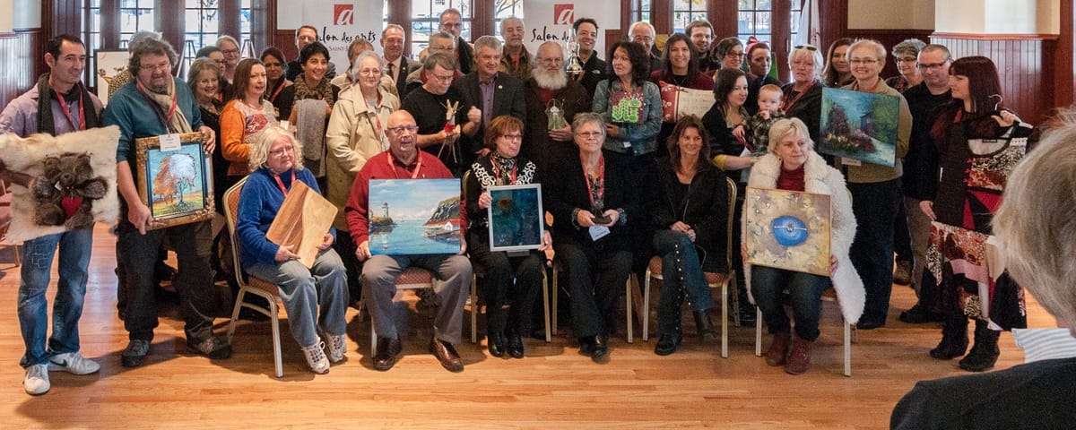 Une partie des 55 exposants qui participent au 7e Salon des Arts de Saint-Jérôme.