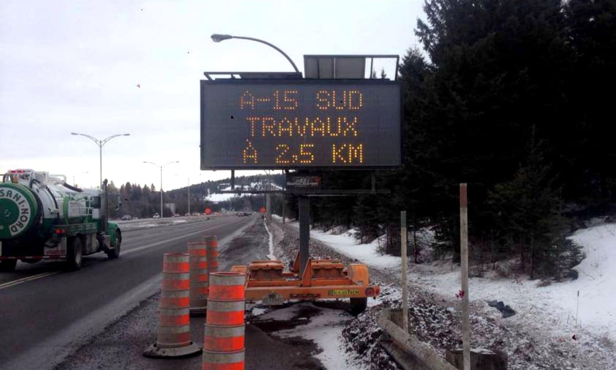 Le propriétaire de SBR Signalisation a publié un avis de recherche pour un panneau d'affichage mobile sur la page Facebook Sp