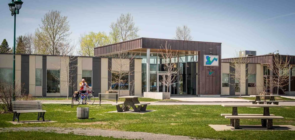 Entre l'agriculture et le développement