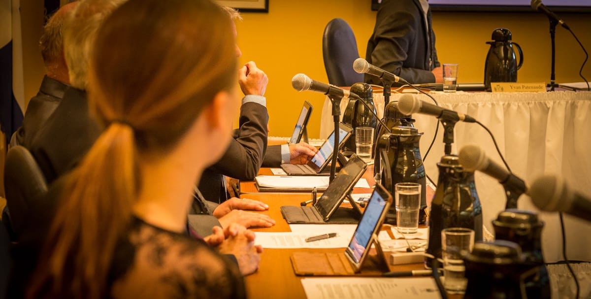 Saint-Jérôme a tenu son premier conseil municipal sans papier