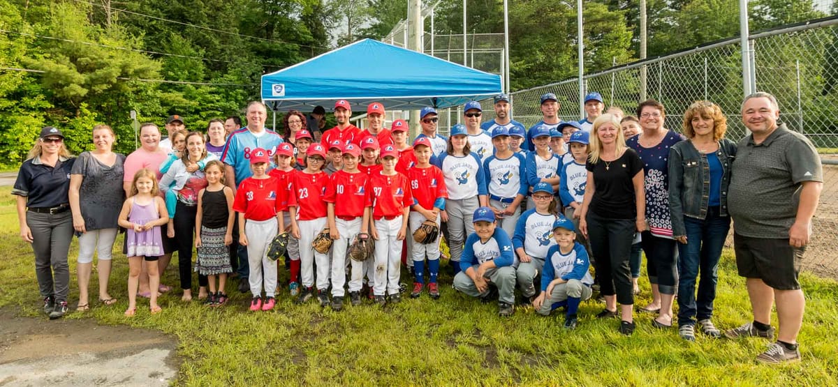 Sainte-Sophie inaugure le terrain de balle du parc Breen