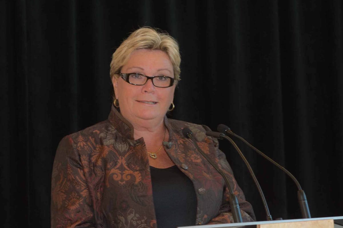 Lise Gendron renonce à son poste de conseillère municipale pour se présenter à la mairie de Sainte-Adèle, à la suite de la dé