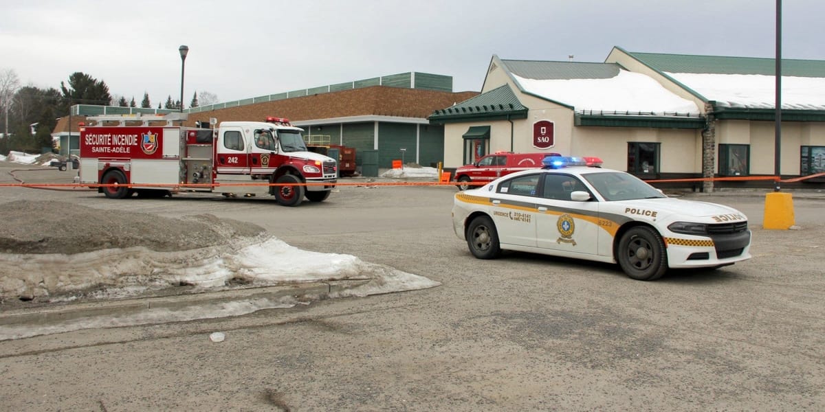 On ne pouvait plus circuler dans l'enceinte des Galeries des Monts à cause d'une fuite de gaz, le 14 mars 2016 à Saint-Sauveu
