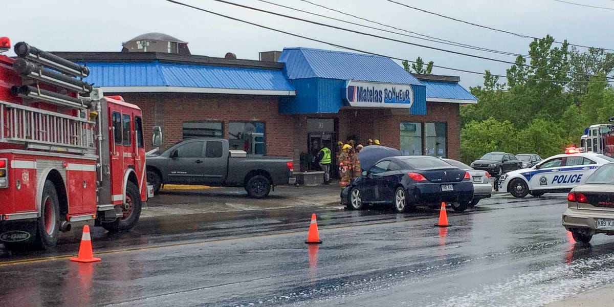 Un accident a causé des blessures légères et un peu de trafic, le matin du 2 juin 2016, sur la rue Bélanger à Saint-Jérôme.