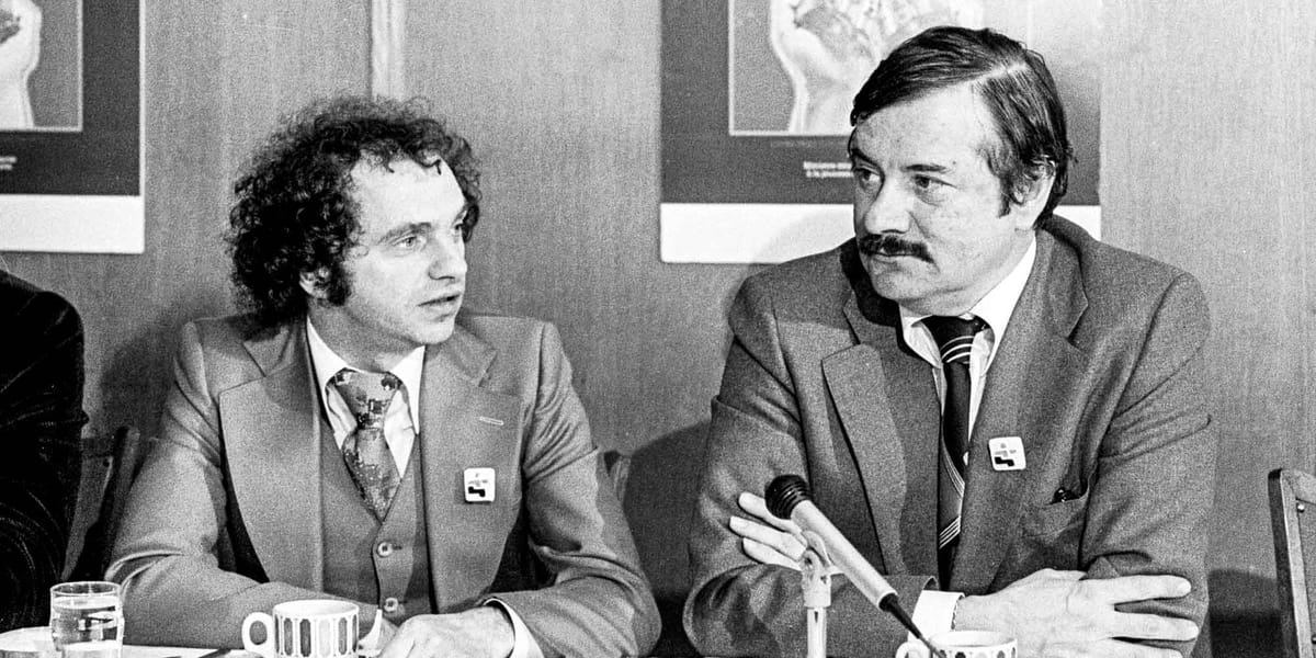 Jean-Guy Cardinal aura été le premier député du Parti québécois élu à Saint-Jérôme, en 1976. Il est en compagnie de Claude Ch