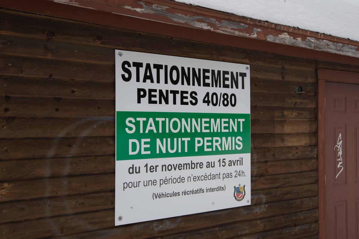 Stationner la nuit à Sainte-Adèle