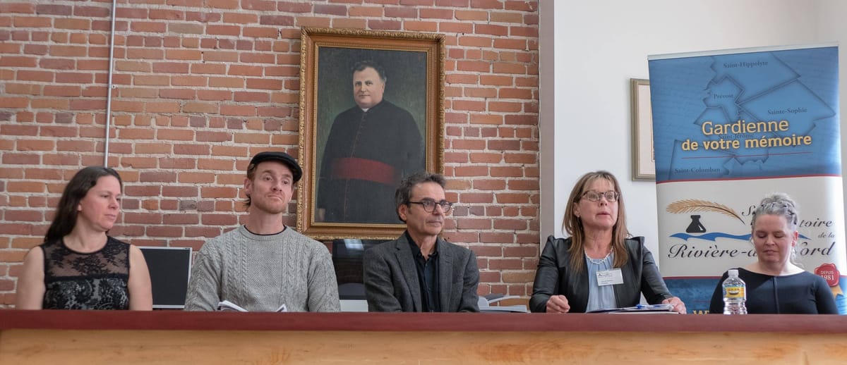Linda Rivest, directrice générale de la Société d'histoire de la Rivière-du-Nord(SHRN), Vincent Leclerc et Gilles Desjardins