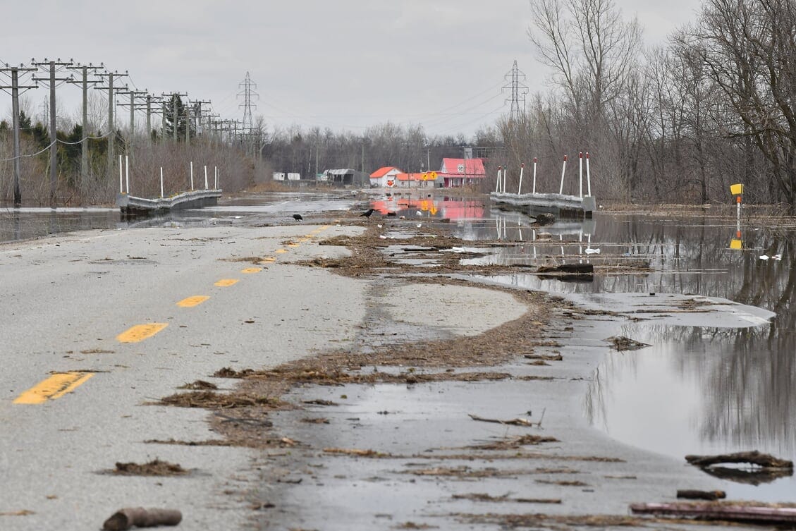 La route 158 a été inondée au printemps 2019. Photo par Alain St-Jean