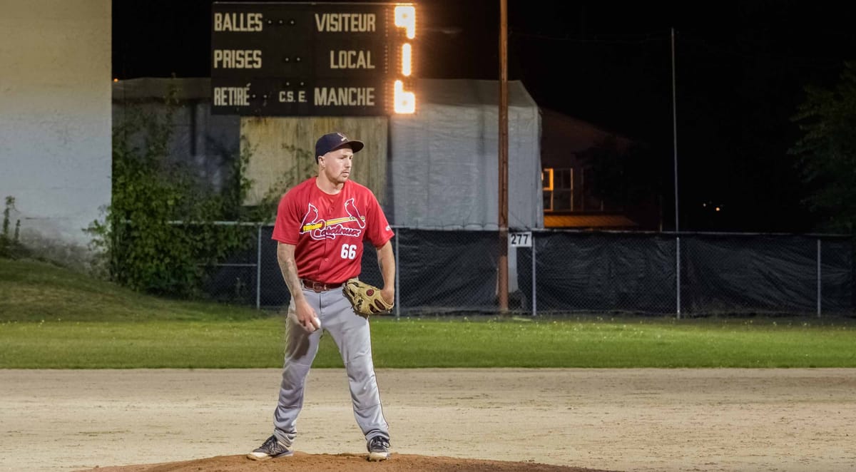 Début de séries difficile pour les Cardinaux