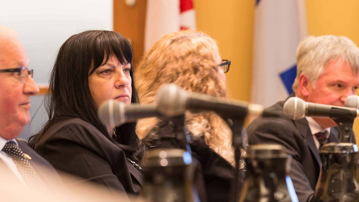 Chantale Lambert est « présentement la mieux placée » pour être maire suppléante, dit le maire de Saint-Jérôme