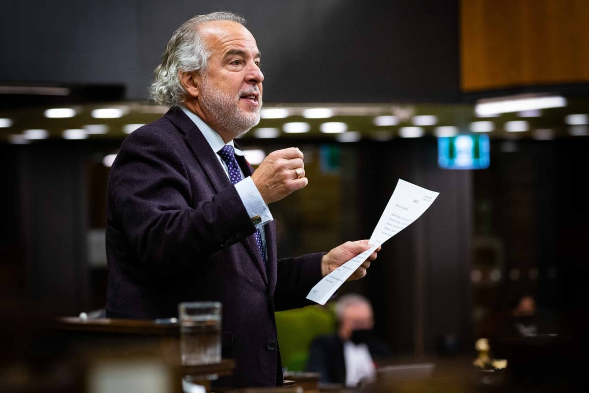 Rhéal Fortin salue l'influence du Bloc québécois dans le budget fédéral et souligne les omissions du gouvernement