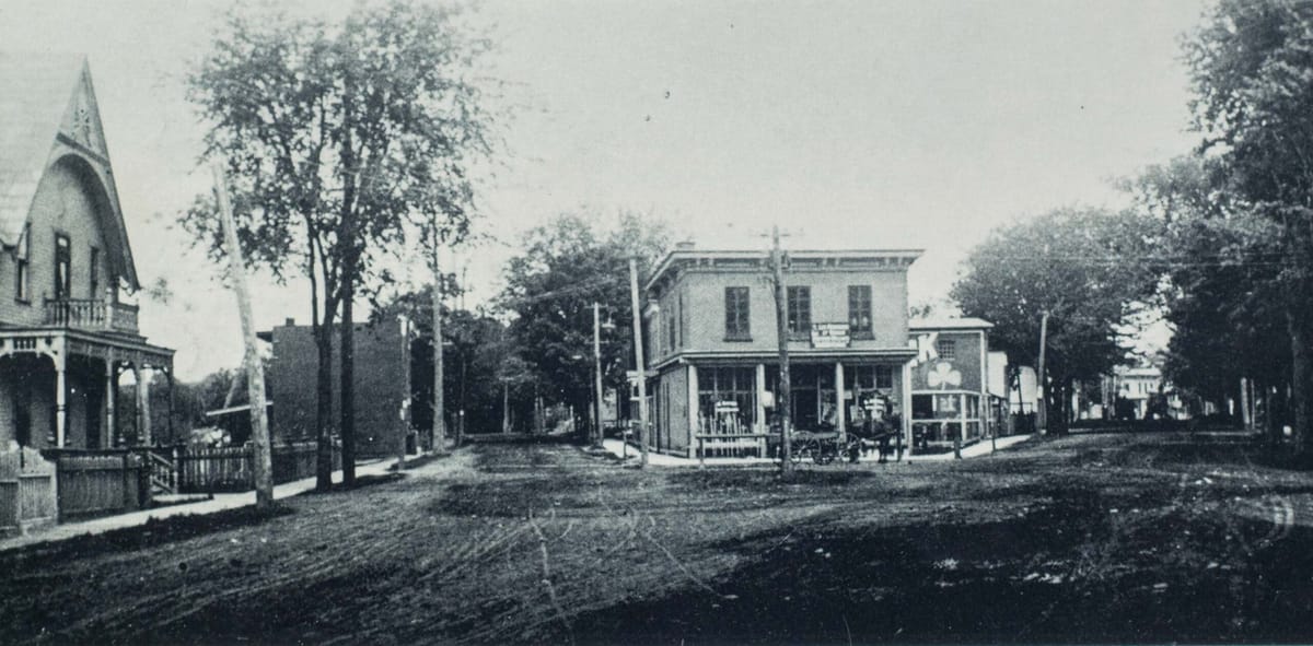 La jonction Labelle/Saint-Georges, le Flatiron Building de Saint-Jérôme