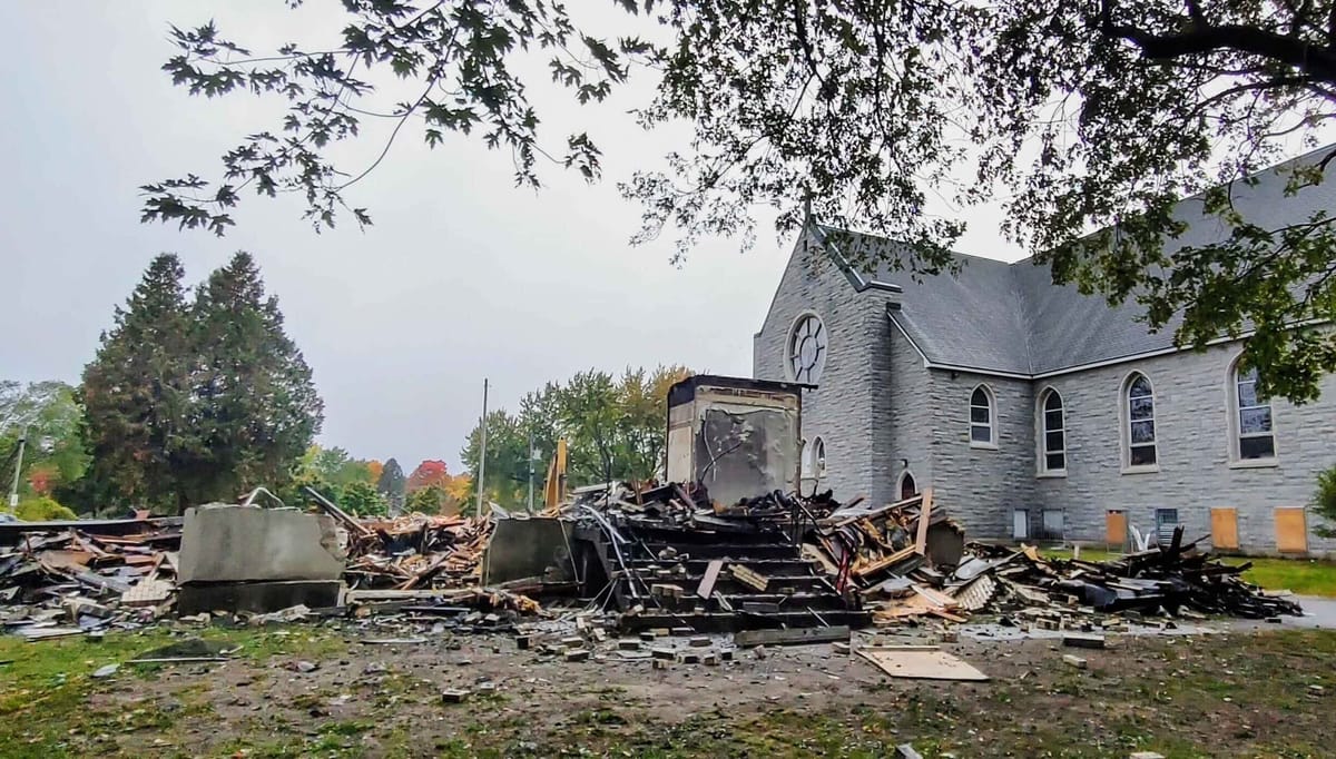 L'ancien presbytère de l'église Sainte-Paule détruit par le feu