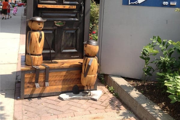 Les deux statuettes de Michel Gauthier n'ont pas été revues depuis vendredi.