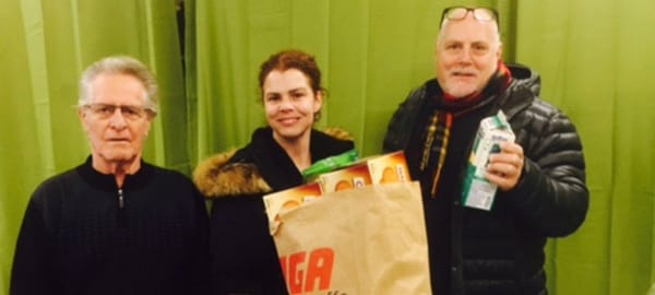 Henri Lagacé, président du Centre d'entraide de Saint-Colomban, a reçu la visite de la conseillère municipale Julie Deslaurie