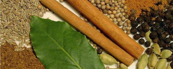 Il peut y avoir de tout dans un masala. Photo par Holger Casselmann