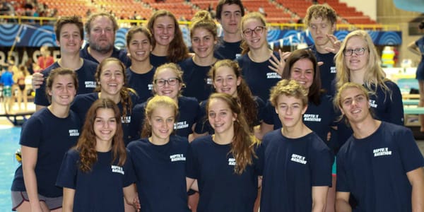 Les nageurs de Neptune Natation participent à plusieurs compétitions.