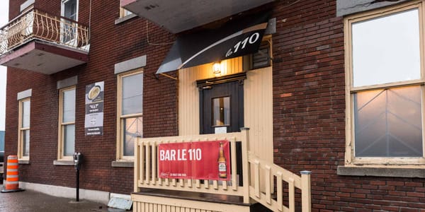 L'entrée de la rue Godmer du bar Le 110, le 17 décembre 2015.