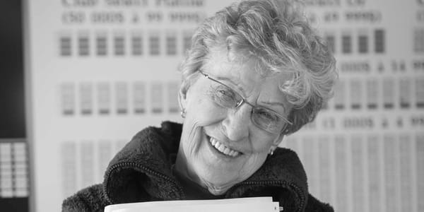 Nous tenons à rendre un hommage photographique à cette grande dame du bénévolat que fut madame Jacqueline McDonald.