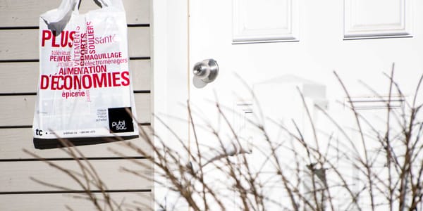 D'après les chiffres de TC Média, le Publisac «rejoint» 3,5 millions de portes par semaine.