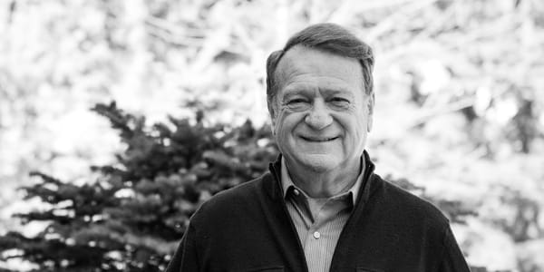 Robert Milot est candidat à la mairie de Sainte-Adèle, à l'élection du 1er mai 2016.