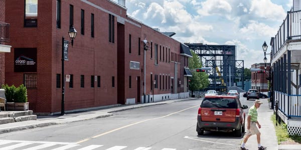 C'est ce segment de la rue de la Gare qui portera le nom de Georges Thurston.