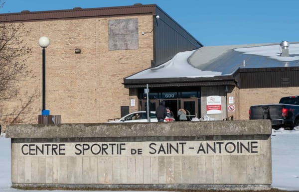 Nouveau système de réfrigération pour l'aréna de Saint-Antoine