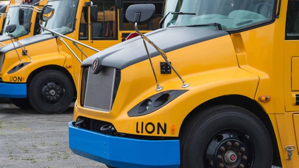 Lion vend 200 autobus électriques en Californie