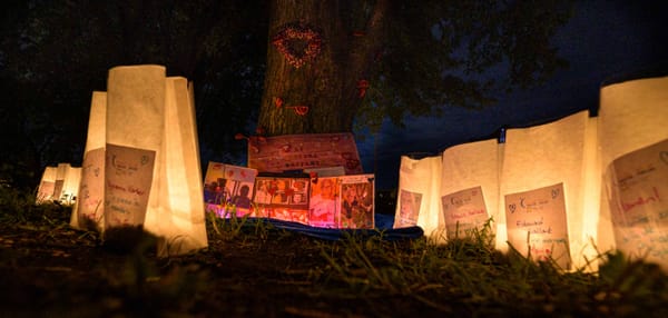 PHOTOS: Nuit d'humanité et de lumière au Relais pour la vie