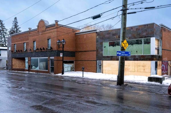 Démolition prévue de l'ancien édifice Victor Piché pour des commerces et 16 logements