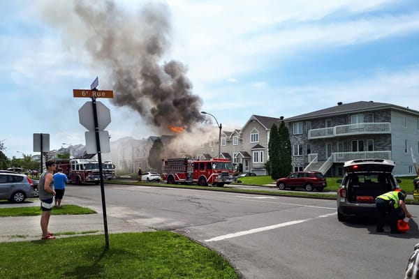 Incendie sur l'avenue du Parc dans le secteur Saint-Antoine