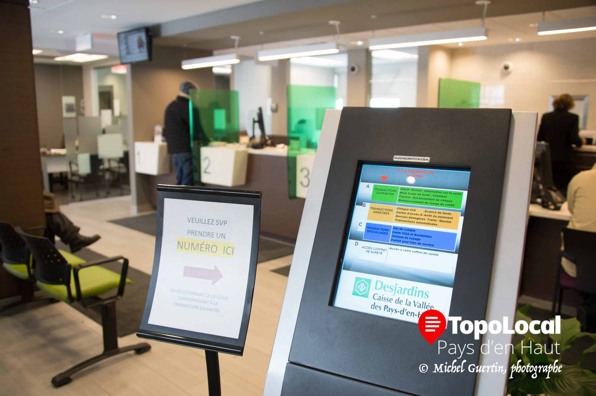 Alors que vous prenez votre billet d'attente, déjà il y a une sélection faite selon vos besoins. La fine pointe de la technologie au service de la clientèle.