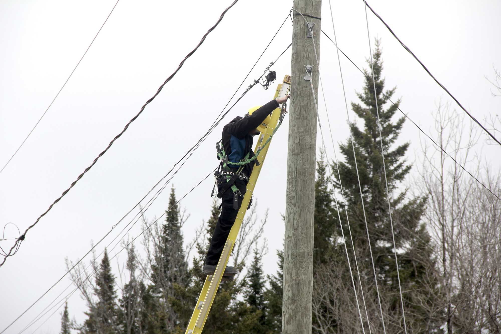20160501-poteau-gemeaux-ste-marguerite-pompiers-3