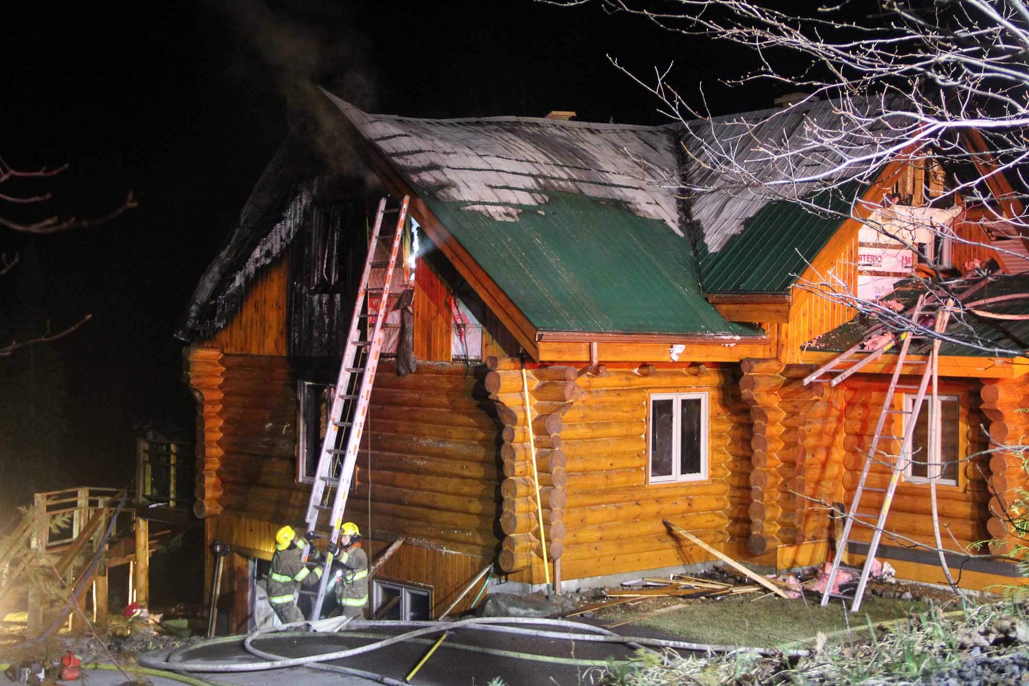 20160505-incendie-sainte-adele-hibou-blanc-3