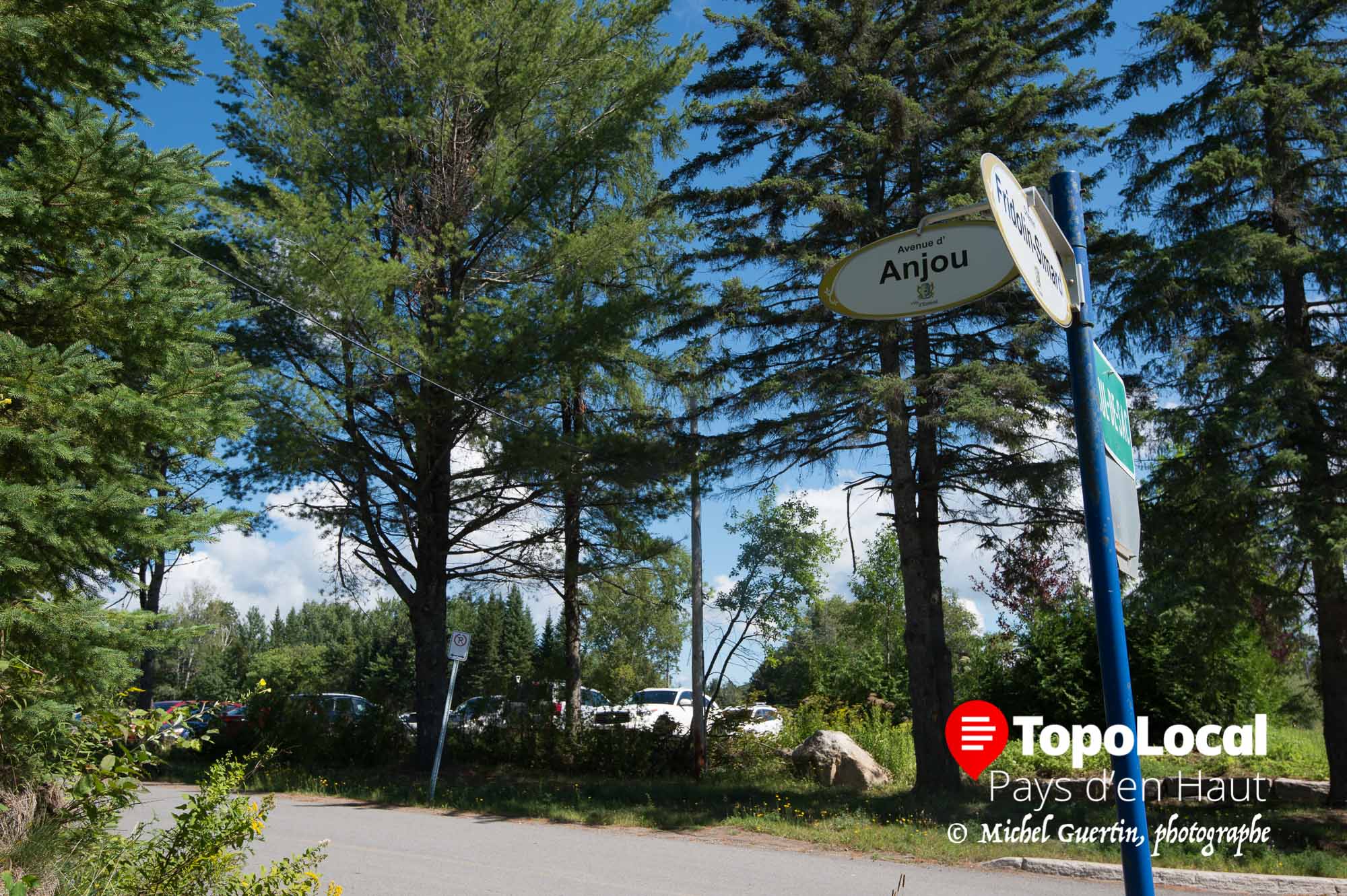 20160815-esterel-stationnement-rue-anjou