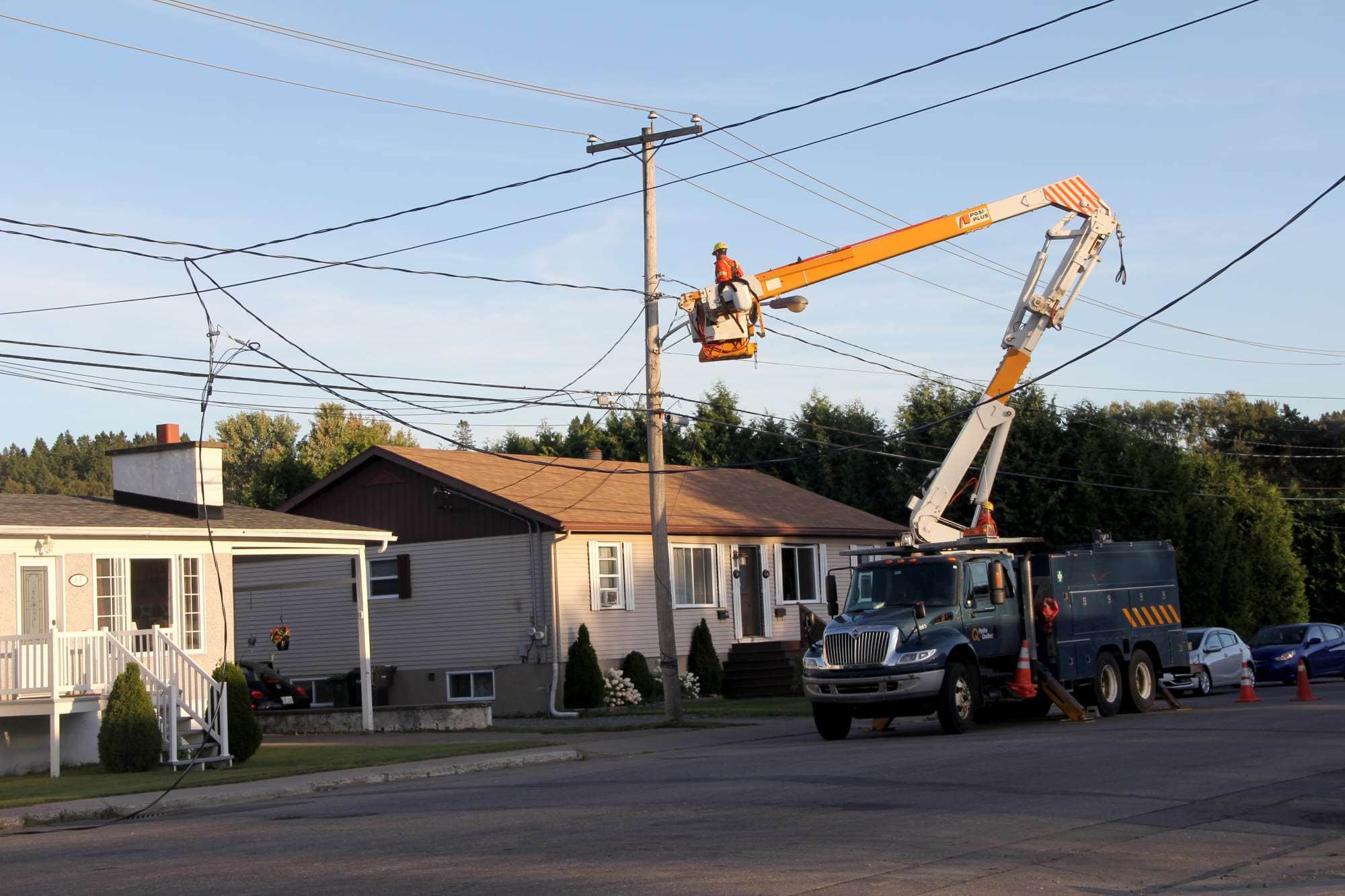 poteau-rue-demontigny-sainte-agathe-hydro-quebec