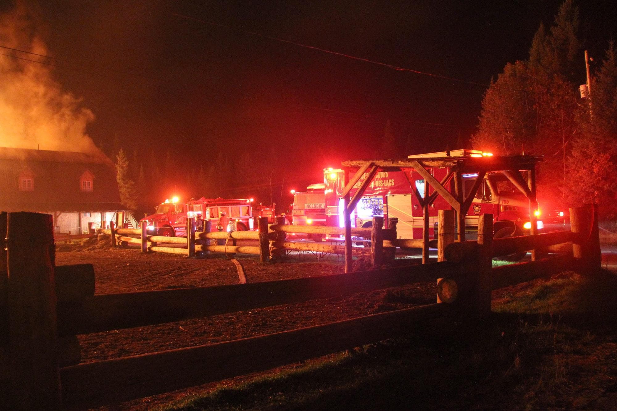incendie-ranch-mont-tremblant-chevaux