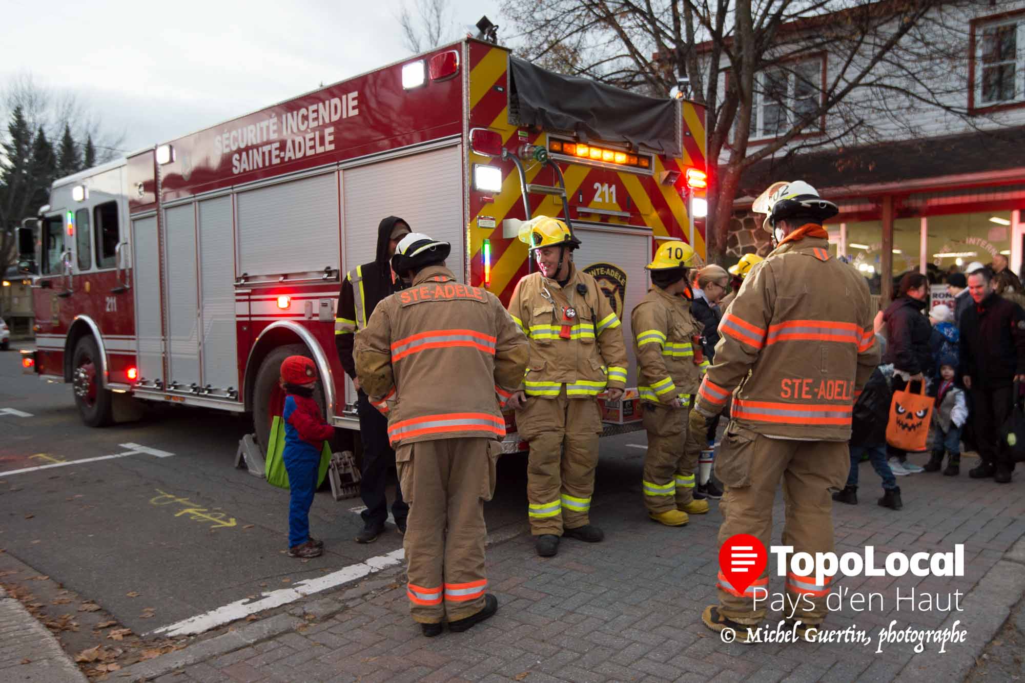 20161031-sainte-adele-halloween-rue-valiquette-9