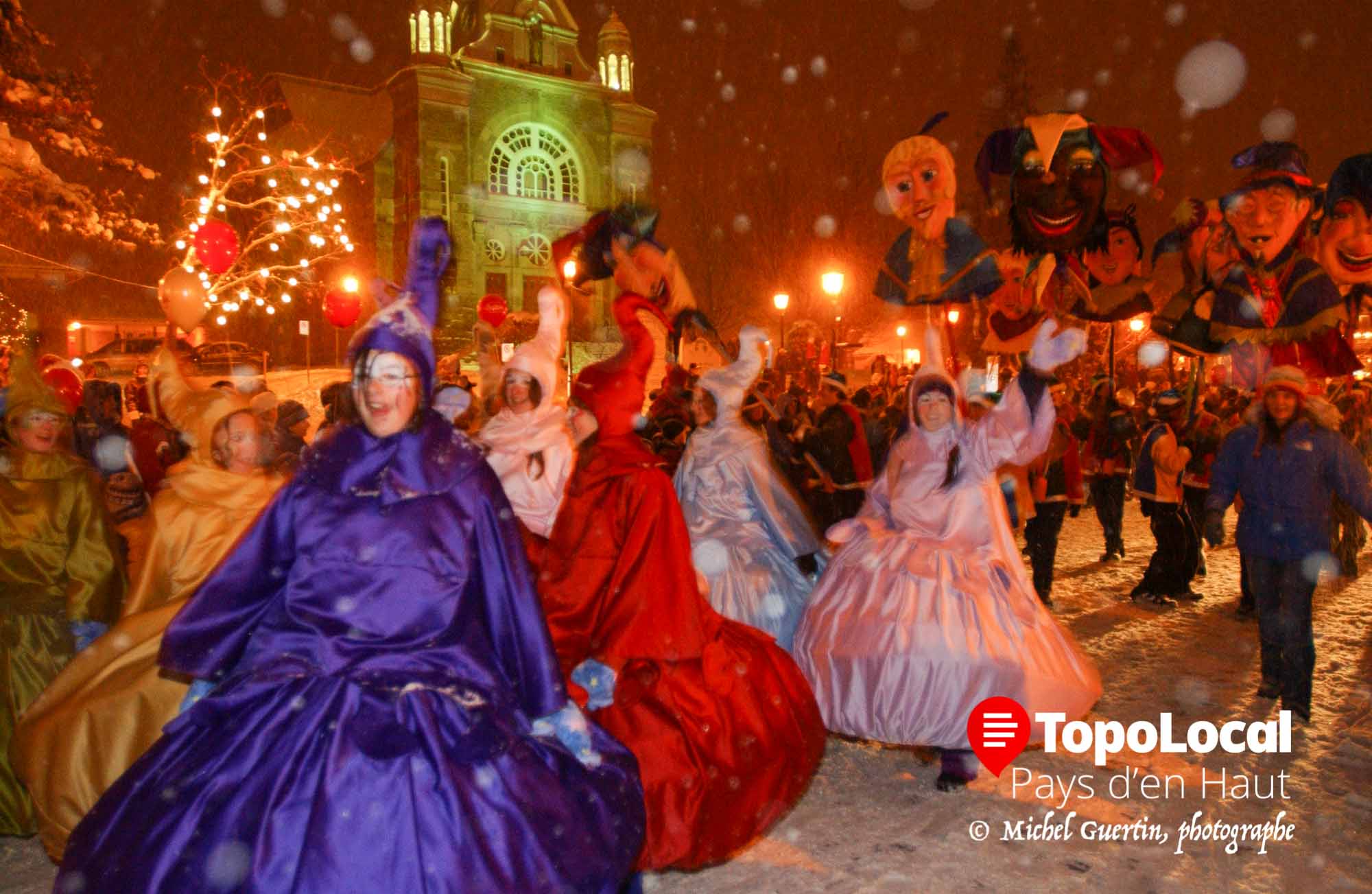 20041204-saint-sauveur-parade-pere-noel