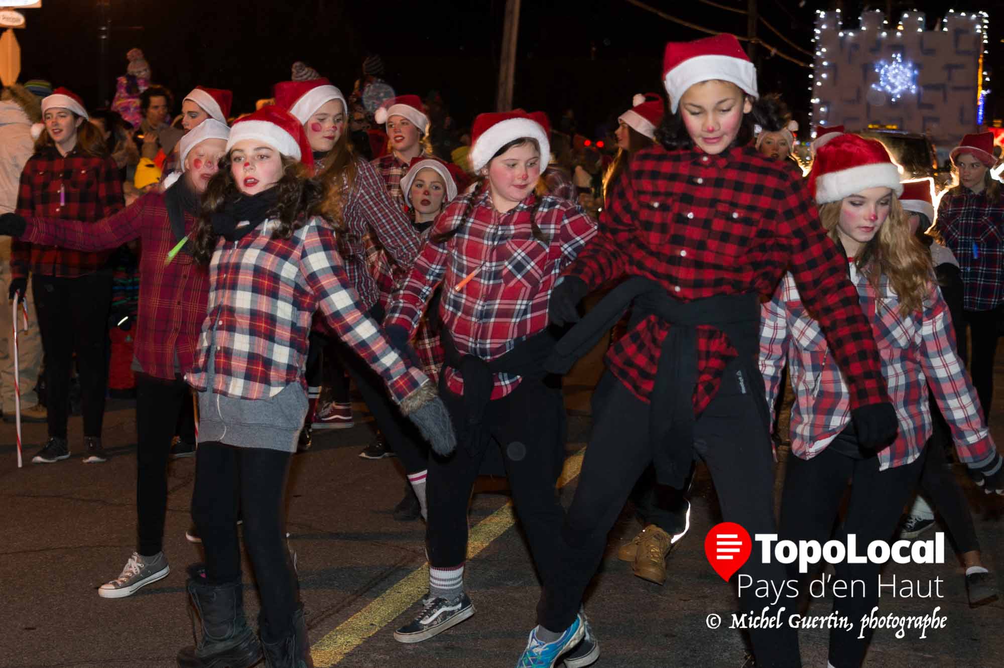 20161203-saint-sauveur-parade-pere-noel-chambre-commerce-8