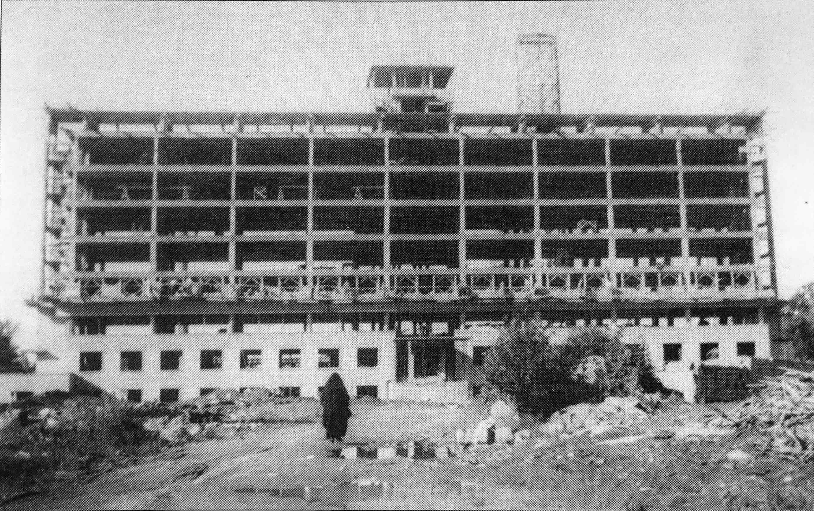 L'Hôtel-Dieu de Saint-Jérôme en construction, en avril 1949.